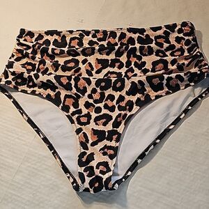 Animal print high waisted swim bottoms size XL